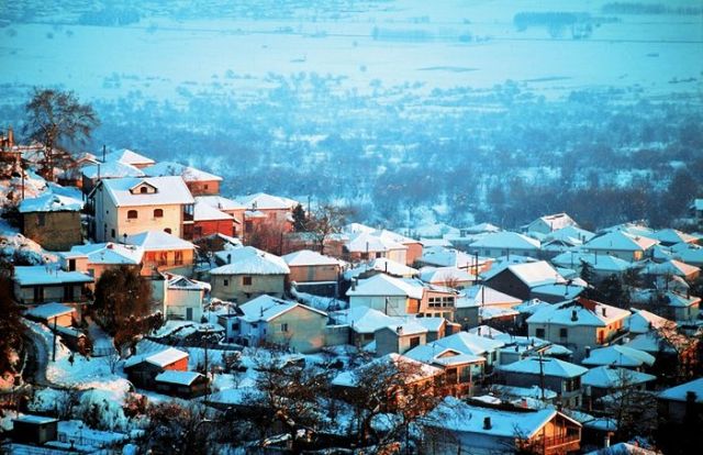 Η Μικρή Κωνσταντινούπολη της Ελλάδας: Το άγνωστο ελληνικό χωριό που κάποιοι αποκαλούν το ωραιότερο της χώρας!